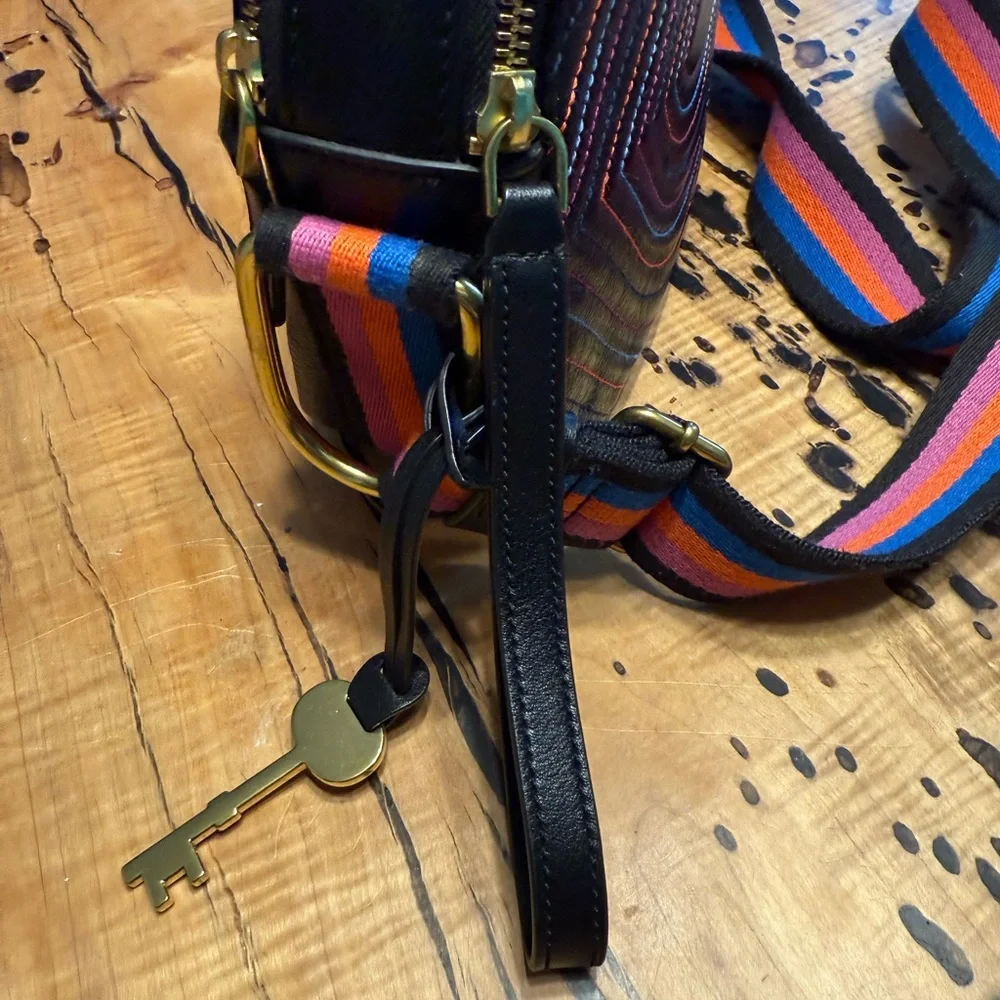 Fossil Black Quilted Crossbody Bag with Multicolor Strap - Picture 4 of 13